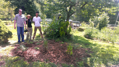 students learning permaculture