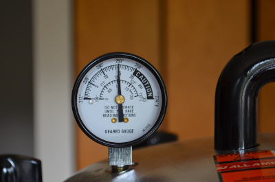 pressure cooker gauge